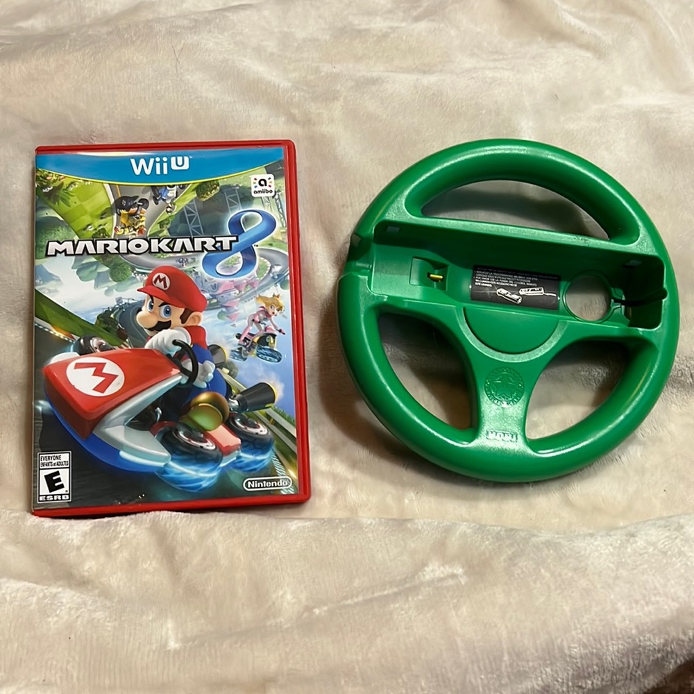 Wii U Mariokart 8 with steering wheel